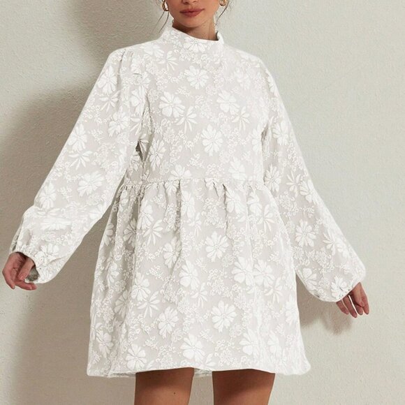 White Elegant Women's Textured Floral Lantern Sleeve A-Line Mini Skirt - Picture 3 of 6